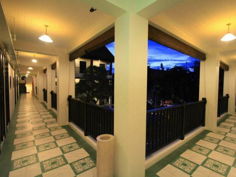 Baan Chart Hotel Bangkok Exterior foto
